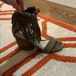 Matiko- open toed fringe heels